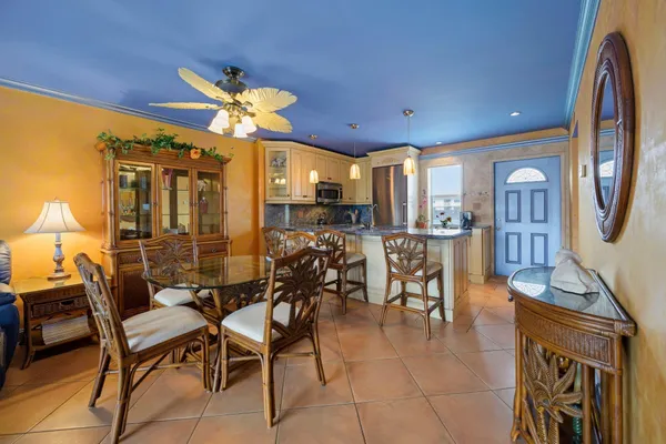 $189,000 | 600 Northeast 2nd Street, Unit 304, Dania Beach, FL 33004