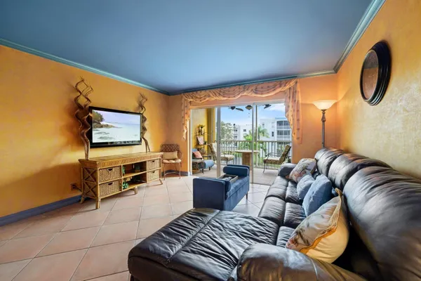 $189,000 | 600 Northeast 2nd Street, Unit 304, Dania Beach, FL 33004