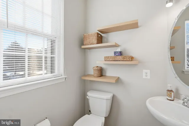 $450,000 | 5027 Potomac Highlands Circle, Triangle, VA 22172