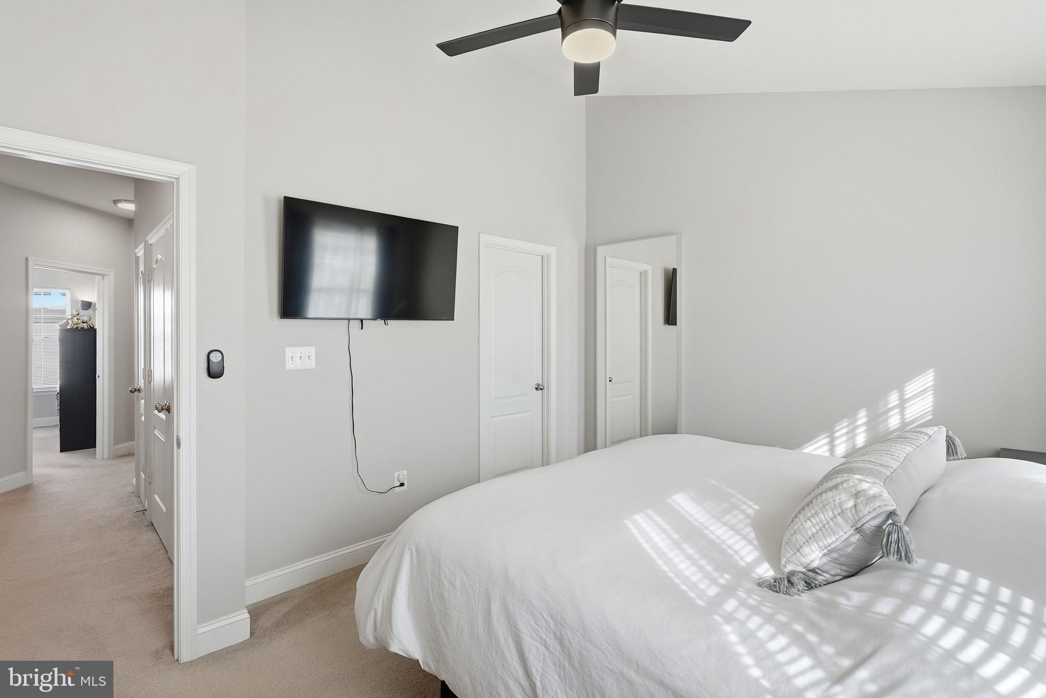 5027 Potomac Highlands Circle Triangle, VA 22172 - Photo 16 of 32 Primary Bedroom with ceiling fan