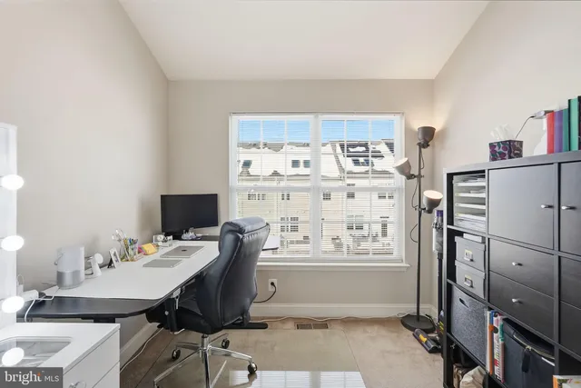 $450,000 | 5027 Potomac Highlands Circle, Triangle, VA 22172