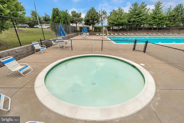 $450,000 | 5027 Potomac Highlands Circle, Triangle, VA 22172