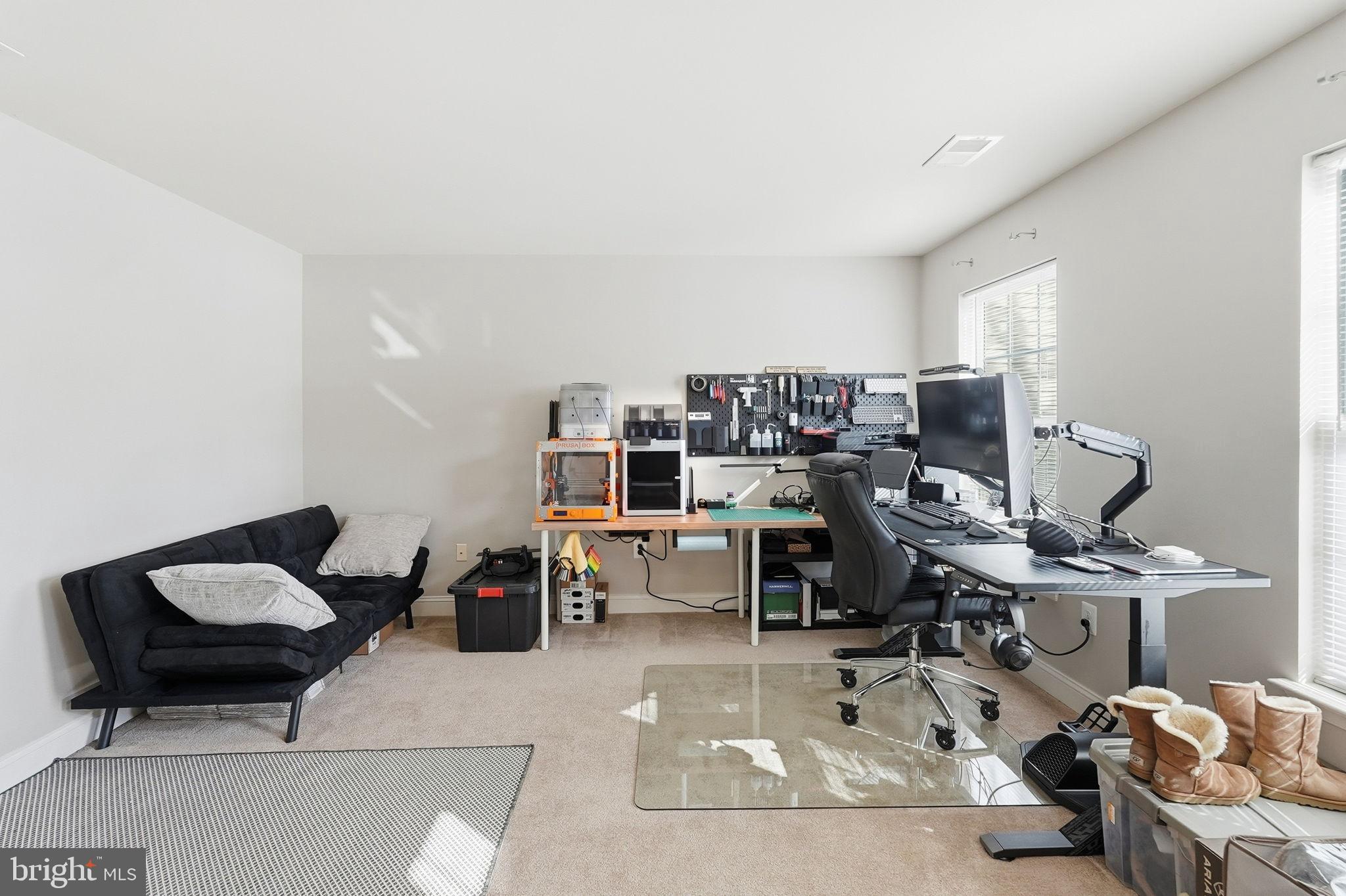 5027 Potomac Highlands Circle Triangle, VA 22172 - Photo 5 of 32 Natural light from the front windows