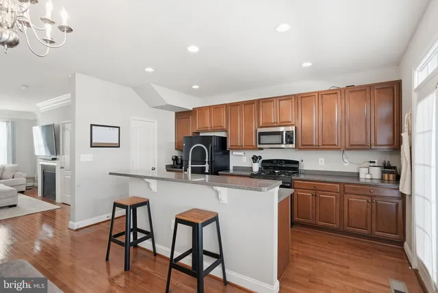 $450,000 | 5027 Potomac Highlands Circle, Triangle, VA 22172