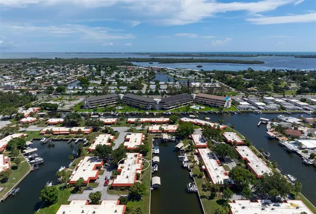 $249,000 | 4108 La Costa Cove, Bradenton, FL 34210