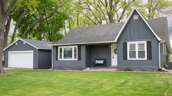 $289,900 | 26347 West Shannon Avenue, Antioch, IL 60002
