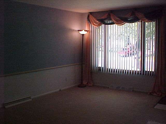 5820 North Hamilton Road Peoria, IL 61614 - Photo 4 of 6 Gallery Image 4