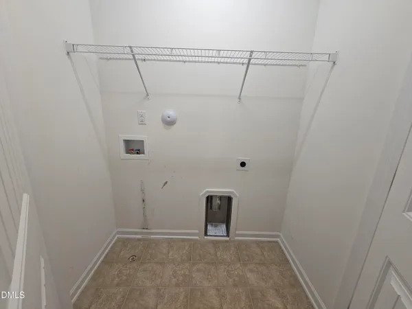 a view of a room with shelf