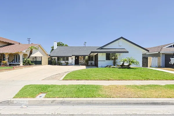 $5,500 | 11851 Wisteria Avenue, Fountain Valley, CA 92708