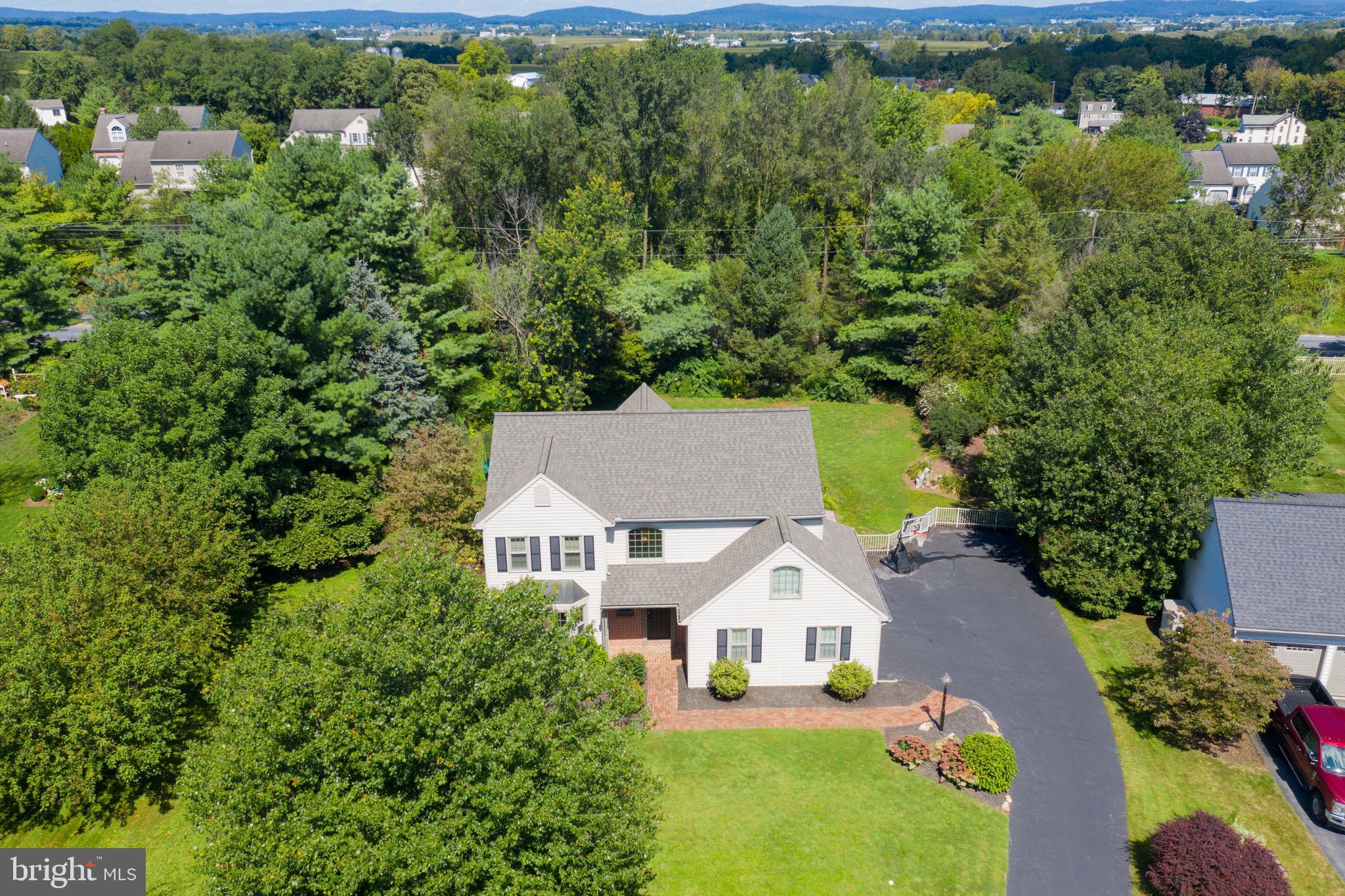 12 Round House Drive Lititz, PA 17543 - Photo 13 of 64 Gallery Image 13