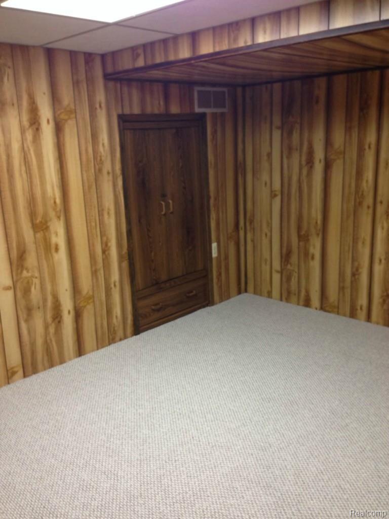 20463 Coachwood Road Riverview, MI 48193 - Photo 35 of 44 IMG_0018.jpg