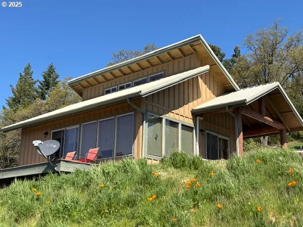 $695,000 | Undisclosed Address, Tiller, OR 97484