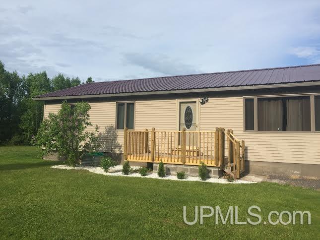 52760 Sawmill Road Lake Linden, MI 49945 - Photo 3 of 30 Gallery Image 3
