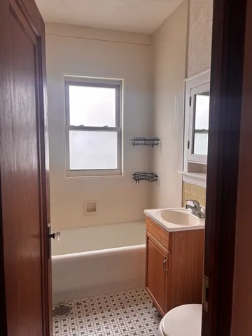 $1,195 | 6832 West Medill Avenue, Unit 5, Chicago, IL 60707