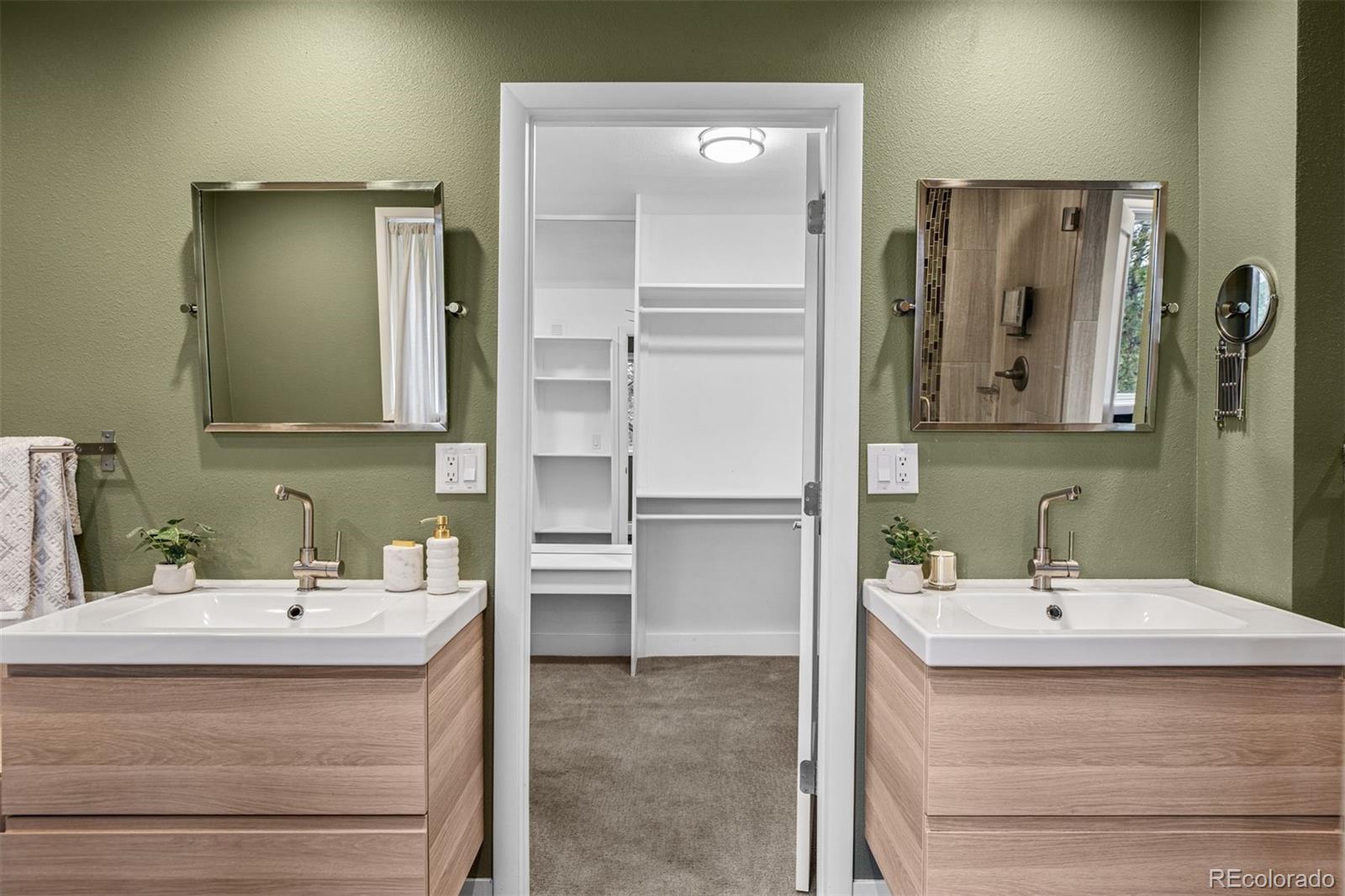 21859 Grandview Avenue Golden, CO 80401 - Photo 23 of 42