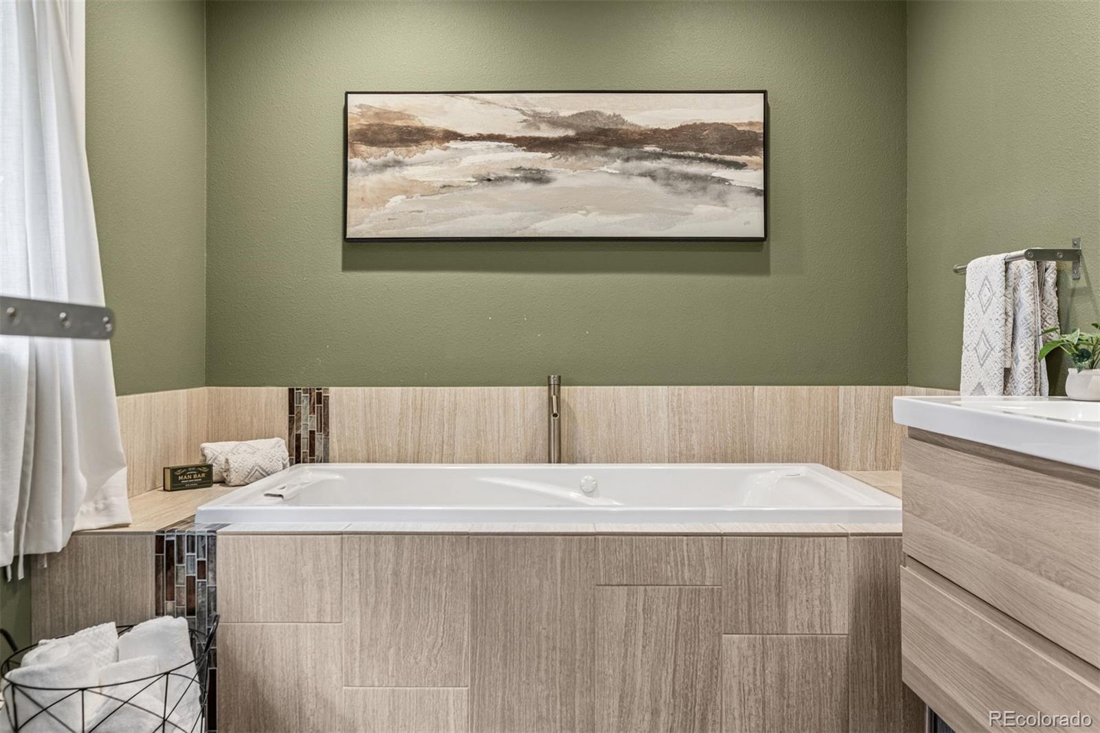 21859 Grandview Avenue Golden, CO 80401 - Photo 25 of 42