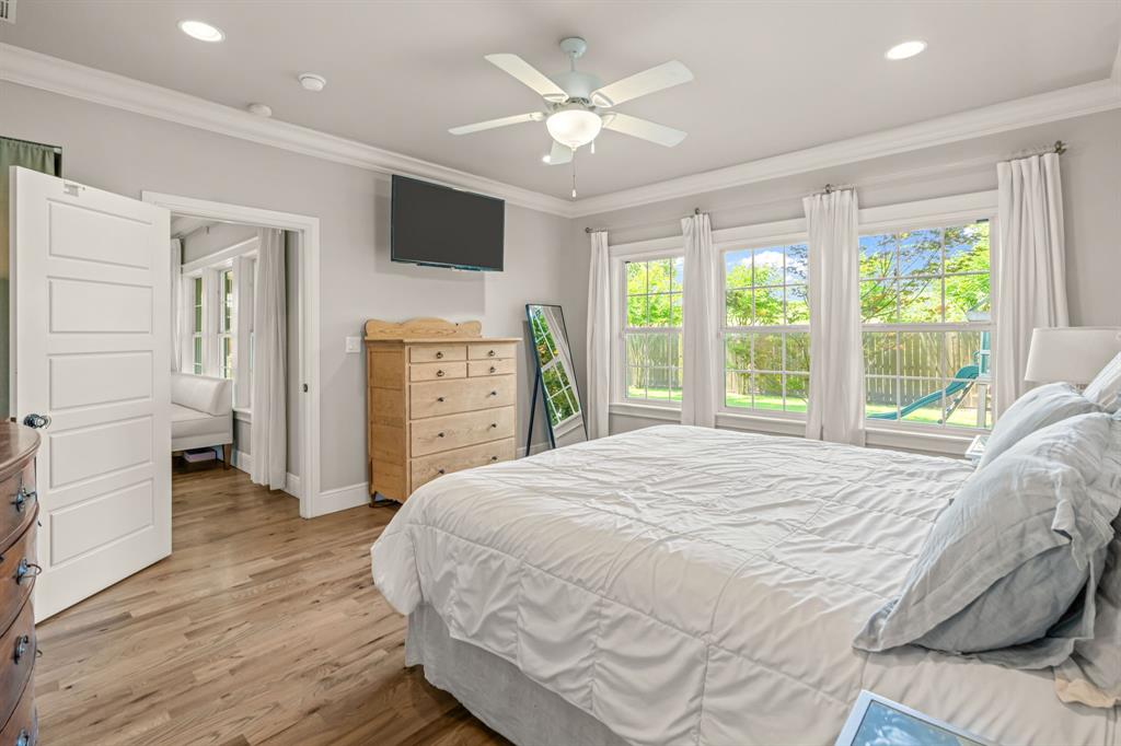 809 Edgefield Road Fort Worth, TX 76107 - Photo 22 of 32