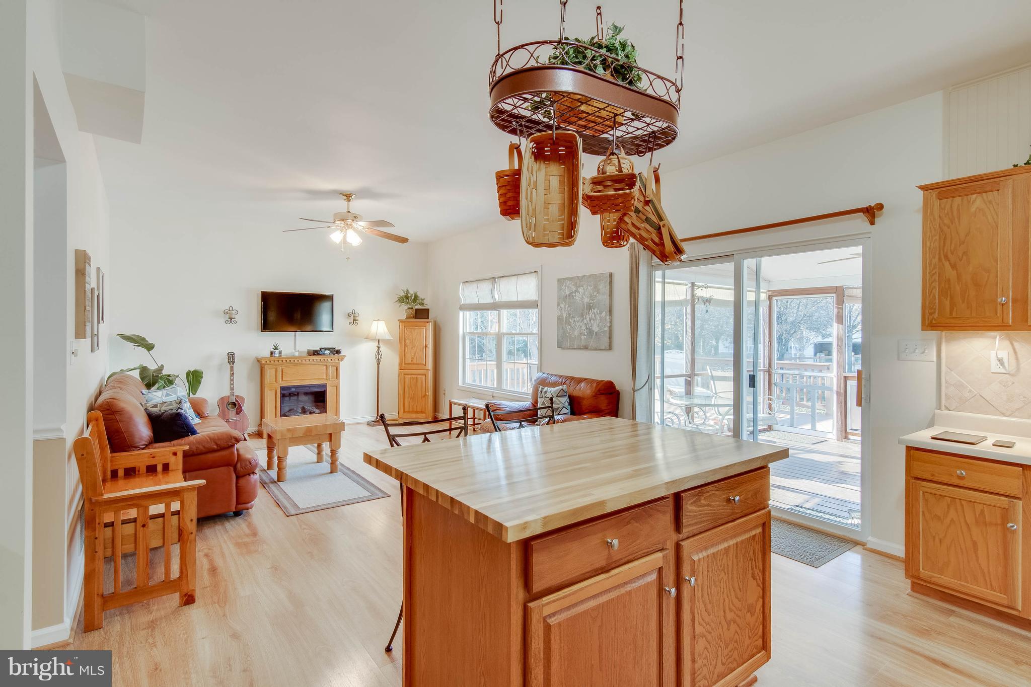 1074 Carrs Wharf Road Edgewater, MD 21037 - Photo 8 of 37 Gallery Image 8