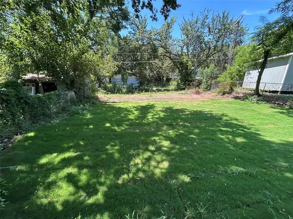$215,000 | 622 East Woodard Street, Denison, TX 75021