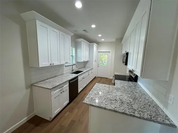 $215,000 | 622 East Woodard Street, Denison, TX 75021