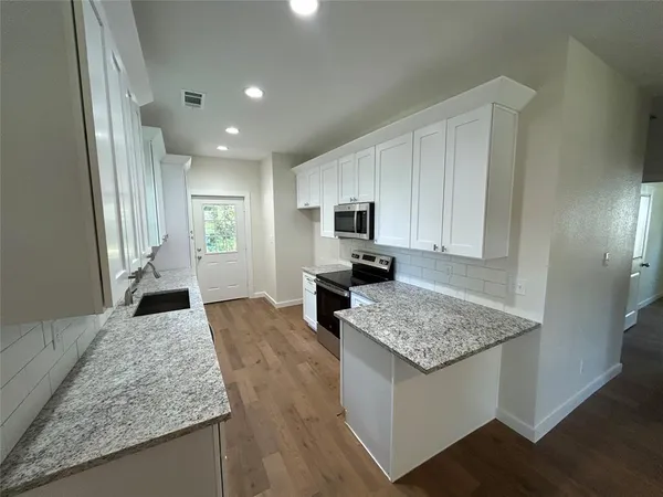 $215,000 | 622 East Woodard Street, Denison, TX 75021