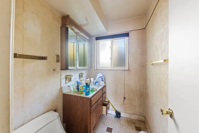 $260,000 | 1311 Mcdaniel Avenue, Unit C, Evanston, IL 60201