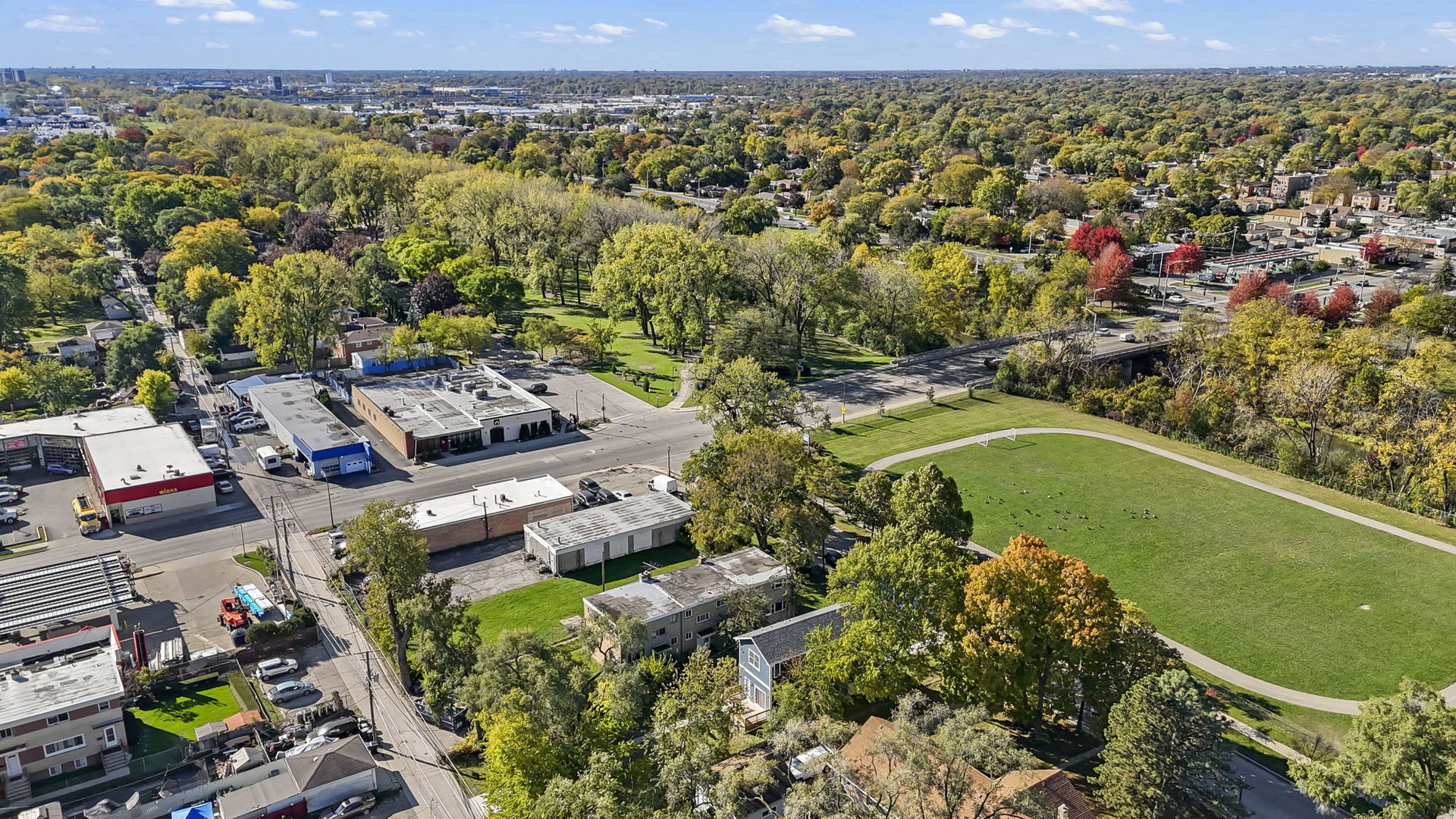 1311 Mcdaniel Avenue, Unit C Evanston, IL 60201 - Photo 33 of 40 an aerial view of multiple house