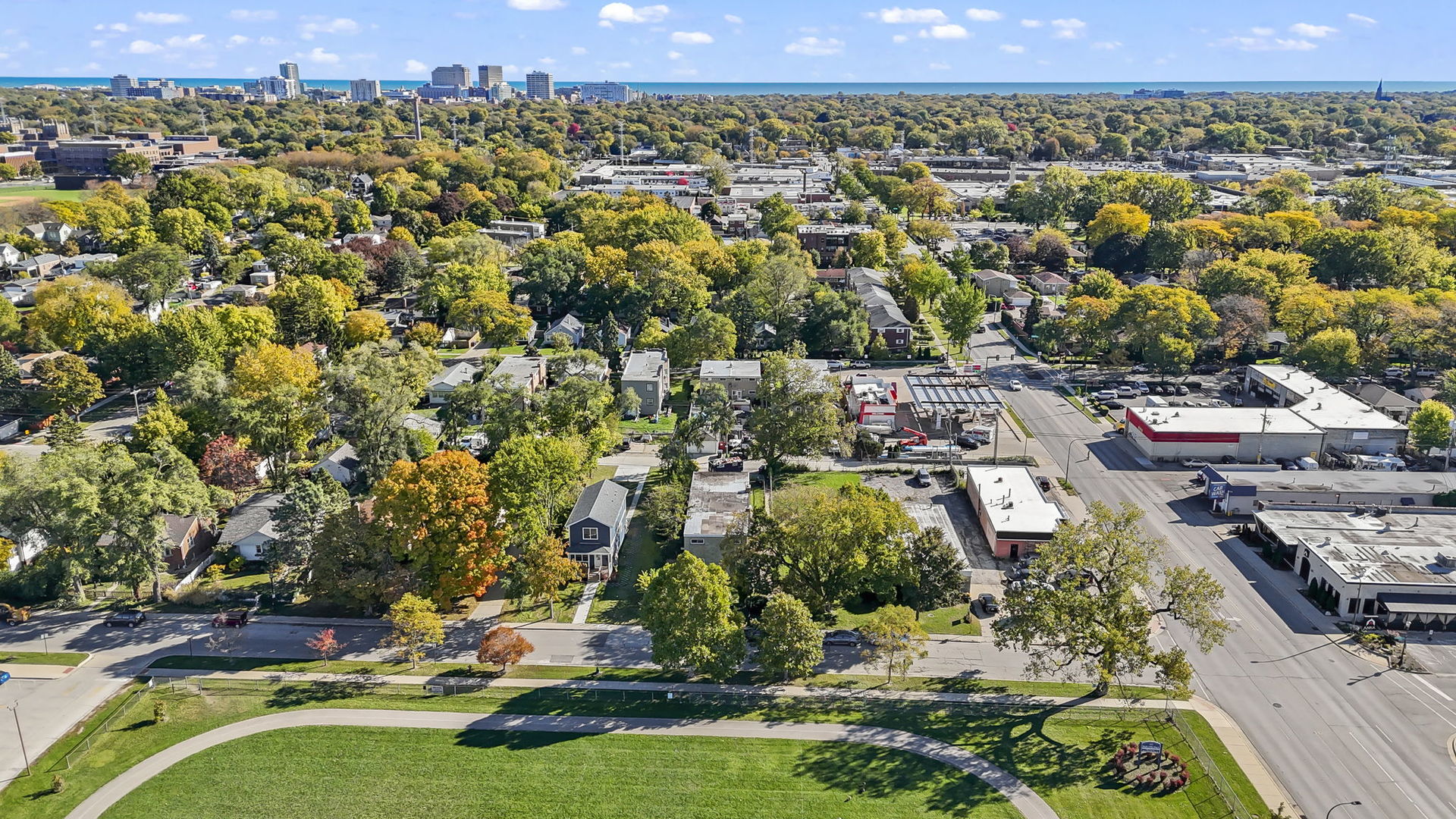 1311 Mcdaniel Avenue, Unit C Evanston, IL 60201 - Photo 36 of 40 a view of a city