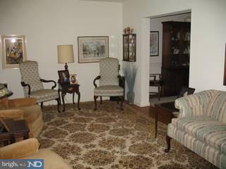 402 Glenloch Road Ridley Park, PA 19078 - Photo 3 of 6 Gallery Image 3