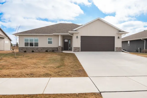 $415,000 | 2513 Tipperary Trail, De Pere, WI 54115
