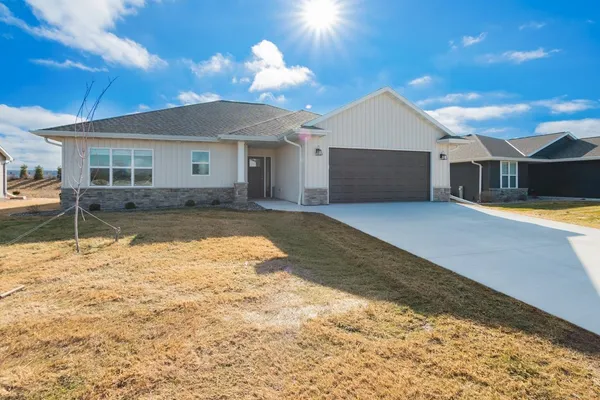 $415,000 | 2513 Tipperary Trail, De Pere, WI 54115