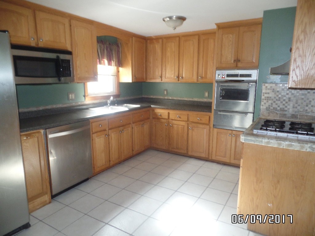 49 Senna Road Fitchburg, MA 01420 - Photo 10 of 12 Gallery Image 10