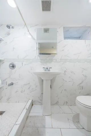 $1,163,000 | 154-24 13th Avenue | Beechhurst