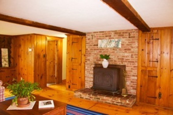 62 Scotland Road Reading, MA 01867 - Photo 14 of 24 Gallery Image 14