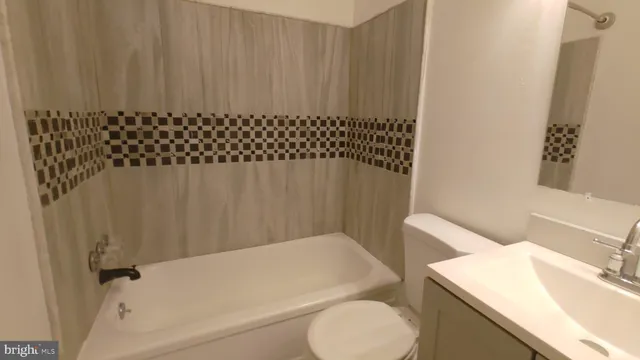 $339,900 | 7010 Evergreen Drive, Waldorf, MD 20601