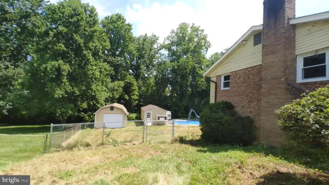 $339,900 | 7010 Evergreen Drive, Waldorf, MD 20601