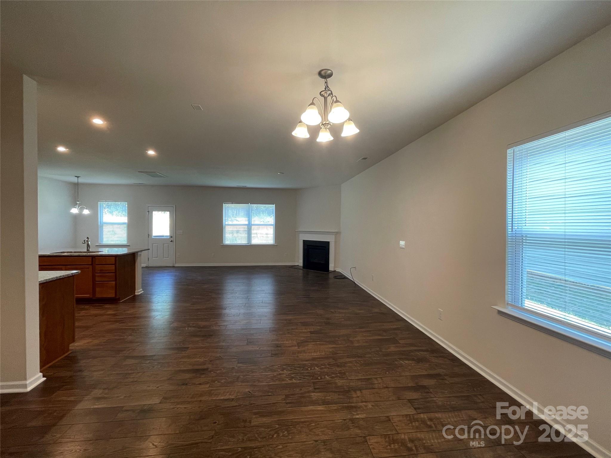 7047 Thornrose Drive Charlotte, NC 28210 - Photo 4 of 18