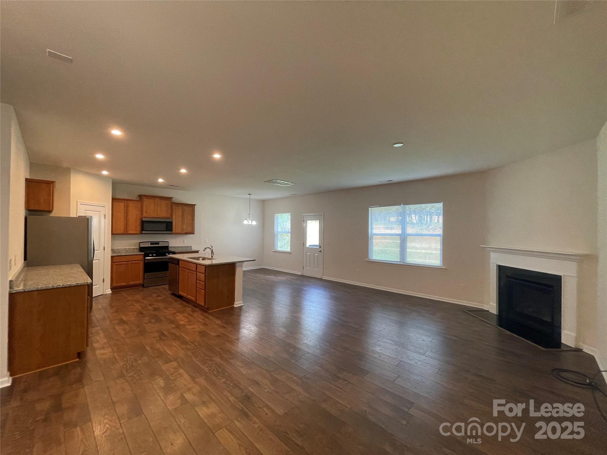 7047 Thornrose Drive Charlotte, NC 28210 - Photo 7 of 18