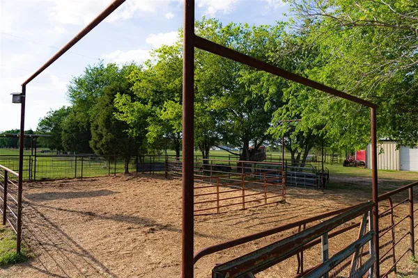$1,539,500 | 419 Highway 175, Eustace, TX 75124