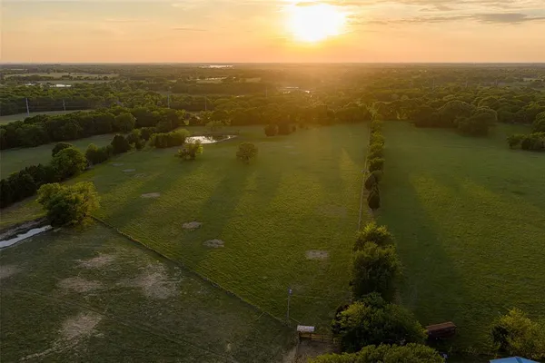 $1,539,500 | 419 Highway 175, Eustace, TX 75124