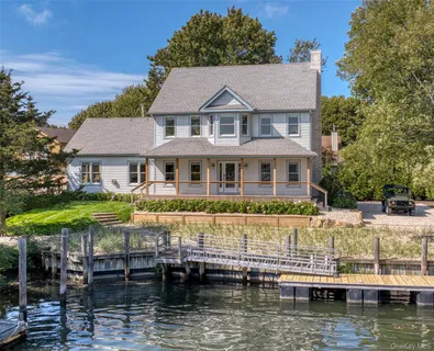 $2,350,000 | 980 Manhanset Avenue, Greenport, NY 11944