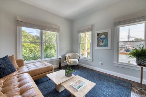 $2,150,000 | 980 Manhanset Avenue, Greenport, NY 11944