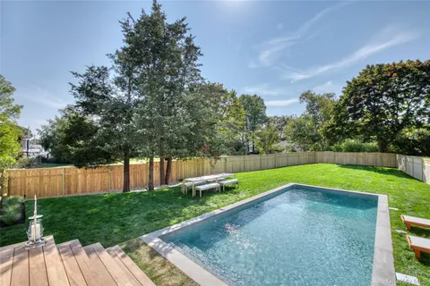 $2,350,000 | 980 Manhanset Avenue, Greenport, NY 11944