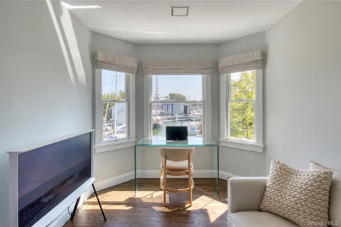 $2,150,000 | 980 Manhanset Avenue, Greenport, NY 11944