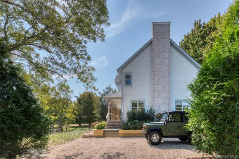 $2,150,000 | 980 Manhanset Avenue, Greenport, NY 11944