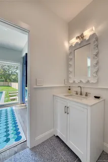 $2,350,000 | 980 Manhanset Avenue, Greenport, NY 11944