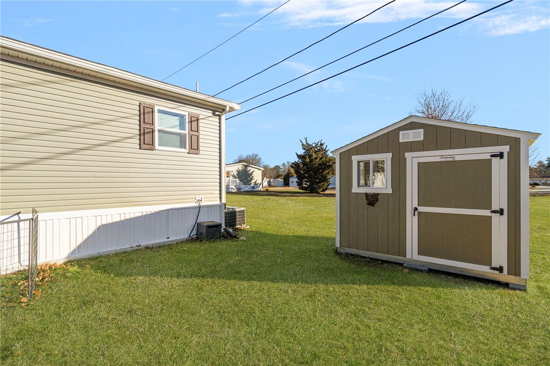 22 Valiant Drive Coventry, RI 02816 - Photo 25 of 33