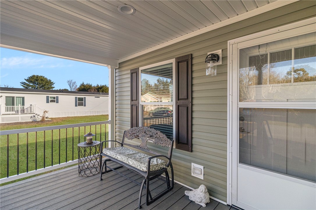 22 Valiant Drive Coventry, RI 02816 - Photo 3 of 33