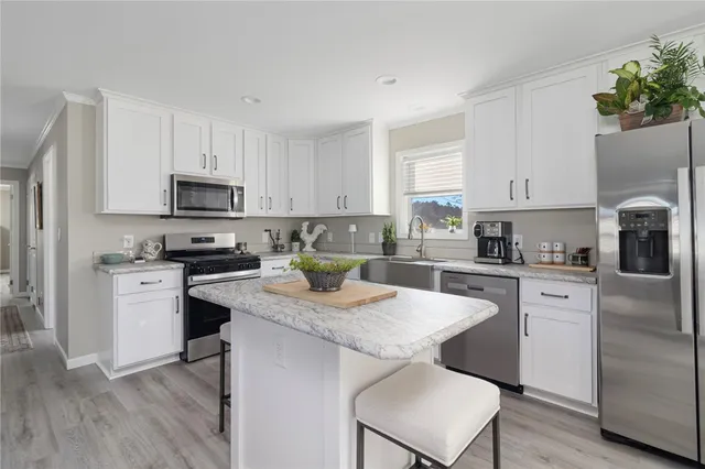 $290,000 | 22 Valiant Drive, Coventry, RI 02816