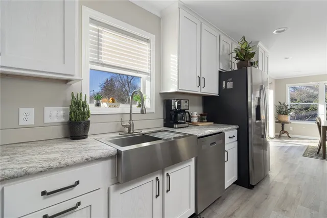 $290,000 | 22 Valiant Drive, Coventry, RI 02816